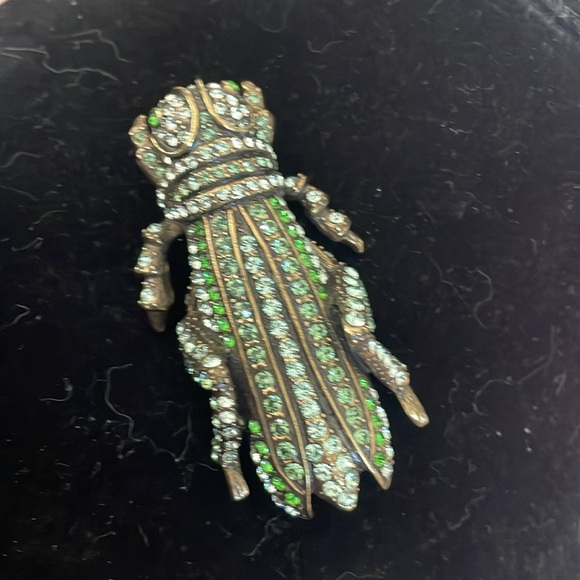 Heidi Daus Elegant Green and Gold Reptile Brooch - Picture 3 of 7